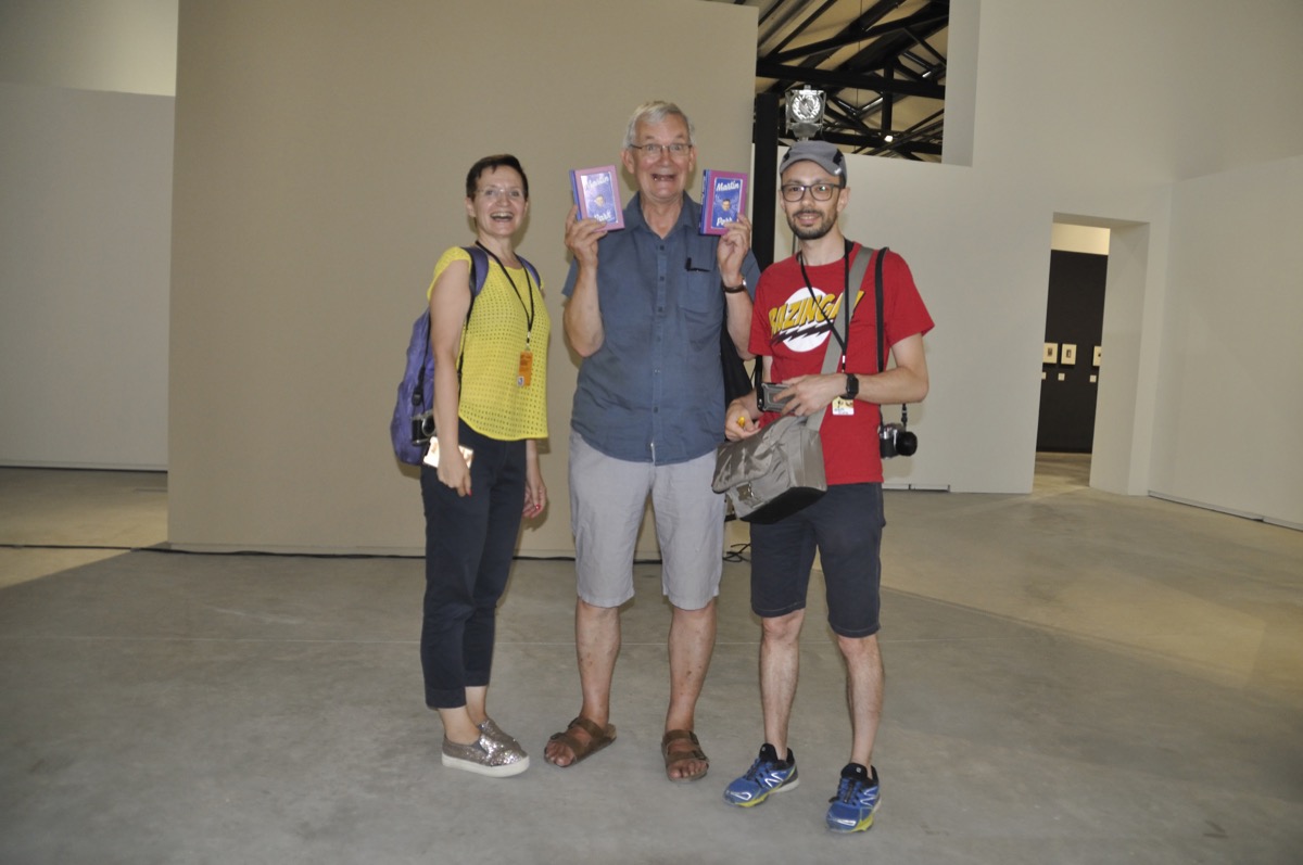 Simone e Natalia con Martin Parr